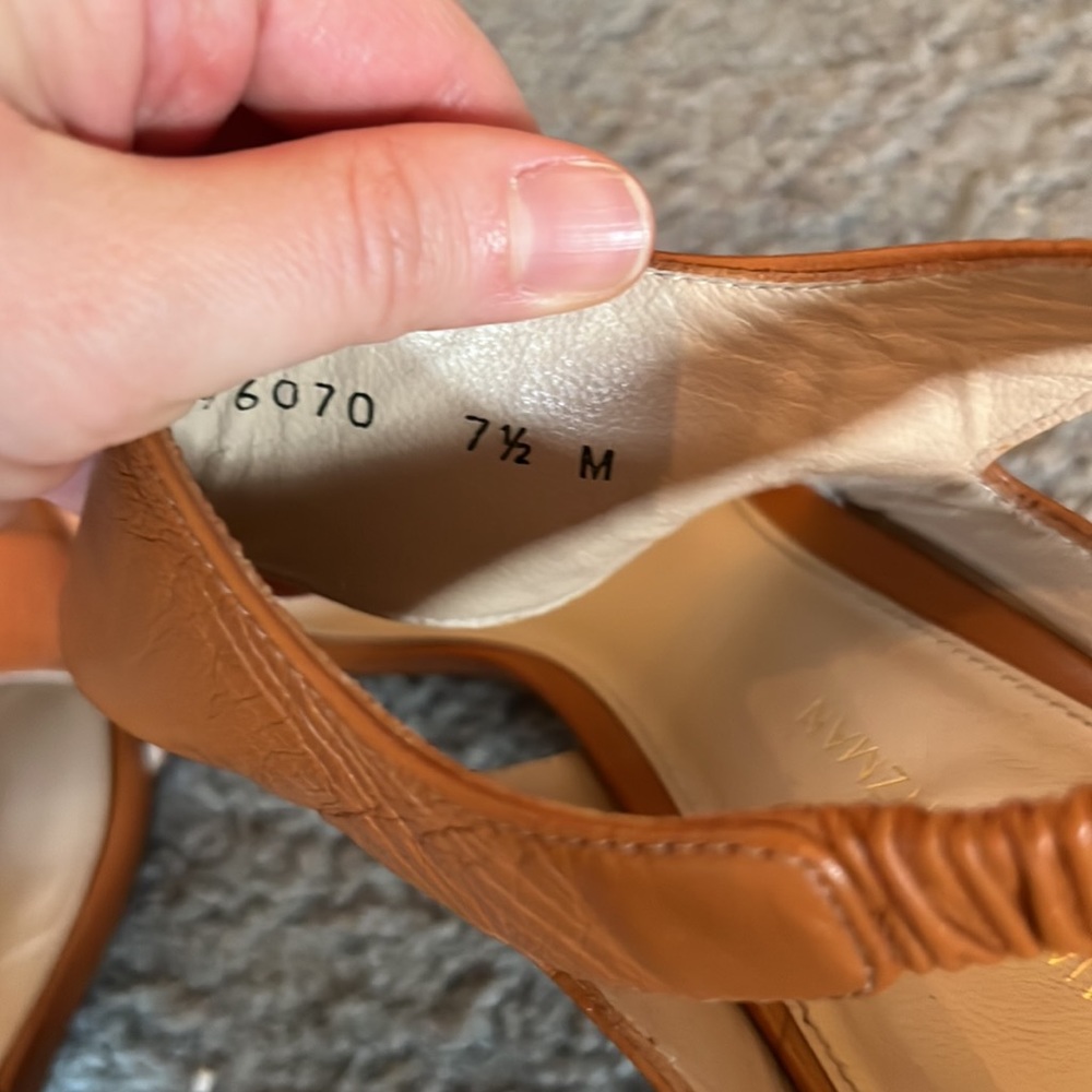 Sandals - Picture 5 of 5